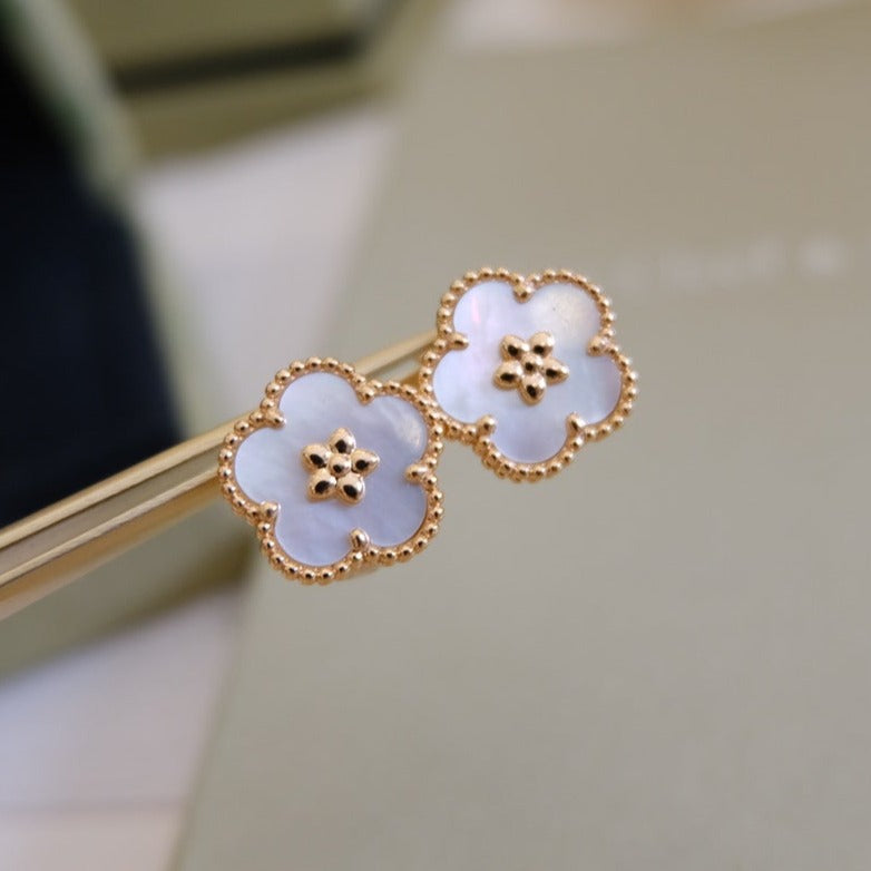[Luxe]2026 NEW STYLE LUCKY SPRING WHITE MOP EARRINGS